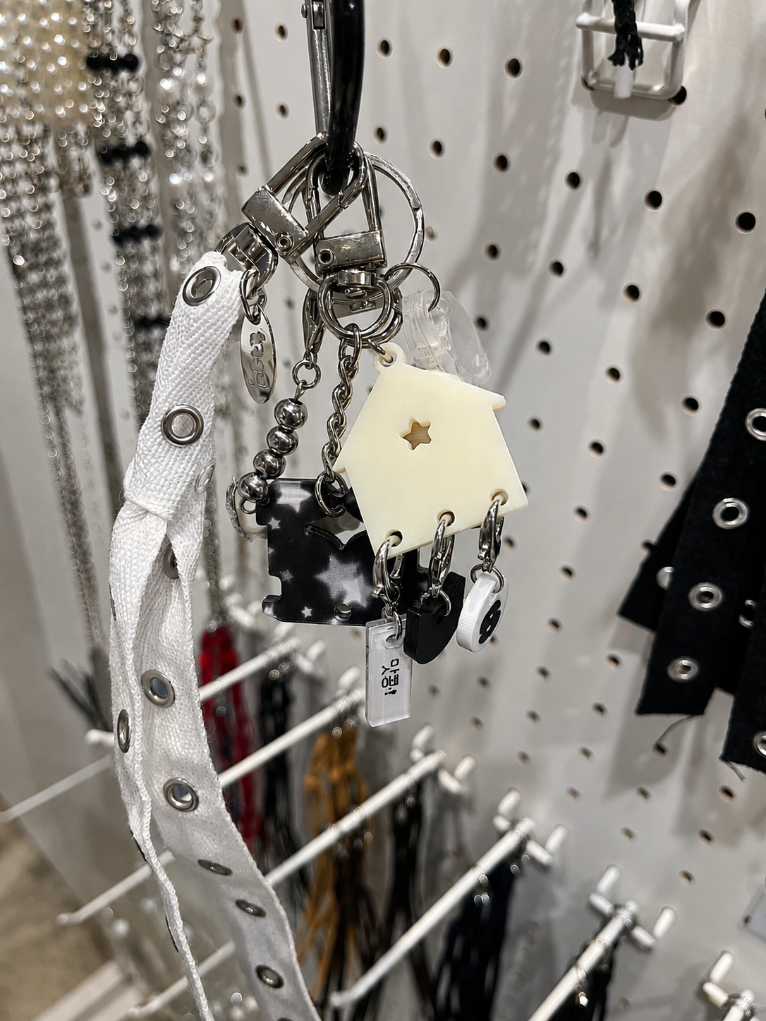 charm holder_house_ivory-2