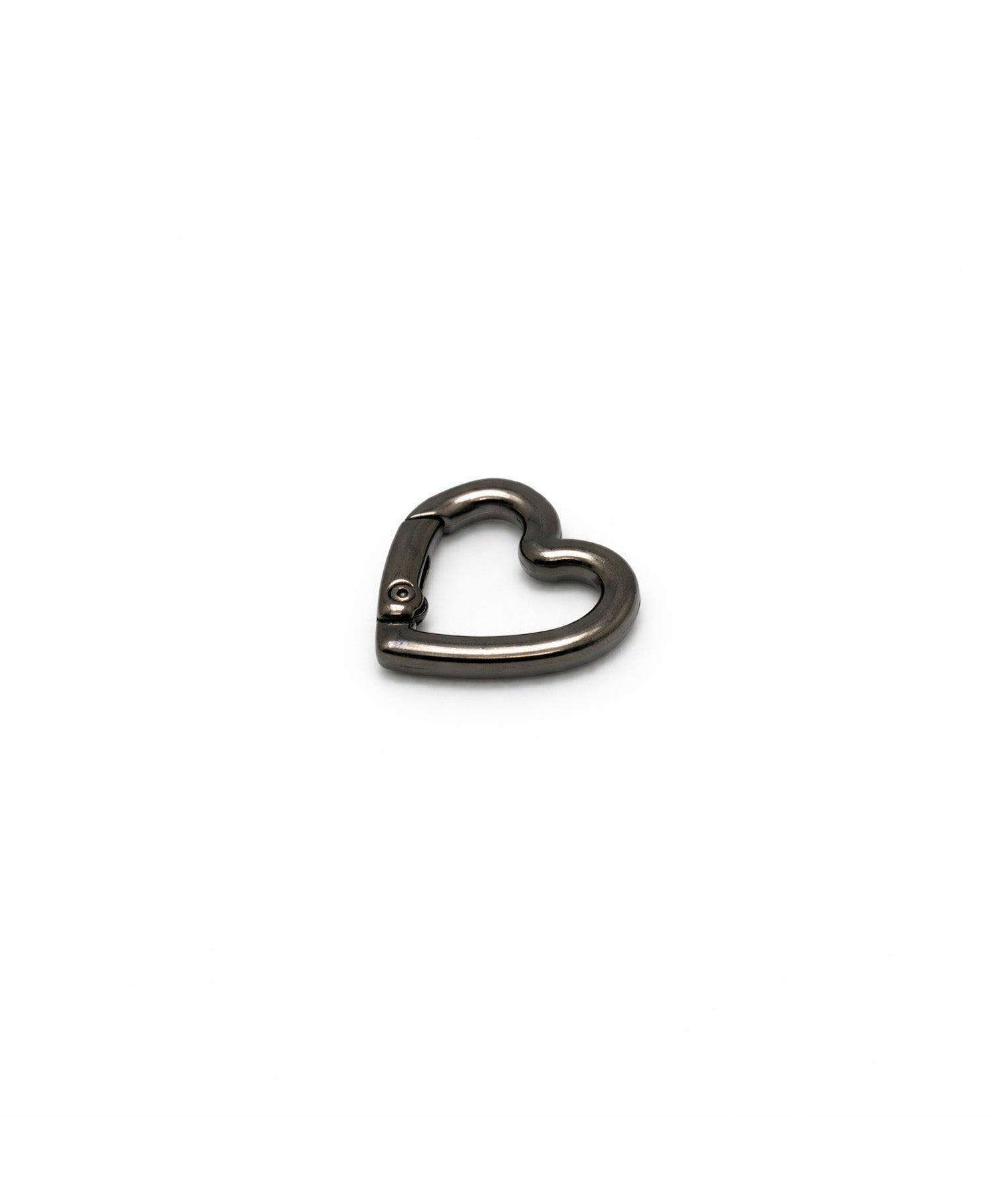 small carabiner_small heart_black